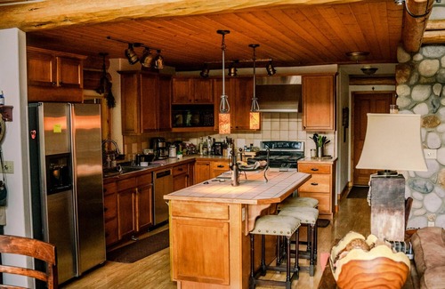 Lake City Cabin | Mountain Lodge with Scenic Views
