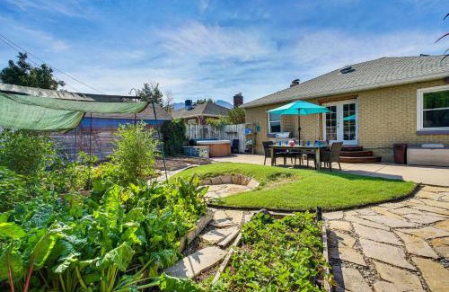 Canyon Rim Apartment | Mountain Lovers Retreat Close to SLC and Skiing