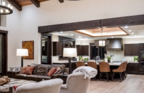 Ponderosa Palisades House | Mountain Luxury Home