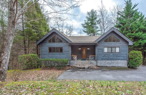 Gatlinburg - Pigeon Forge Cabin | Mountain Magic