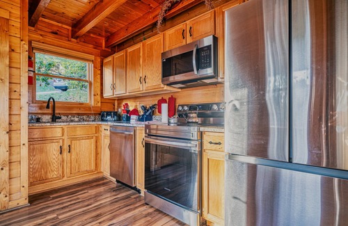 Gatlinburg - Pigeon Forge House | Mountain Majesty With Spectacular Views