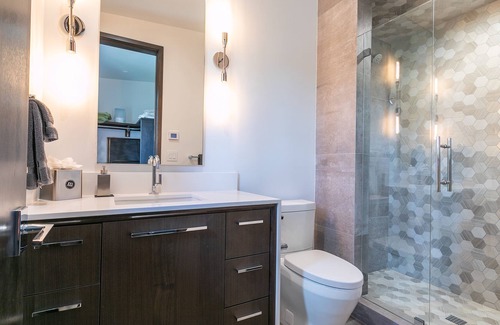 Ponderosa Palisades House | Mountain Modern with privacy and views in gated community