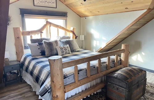 Cody Cabin | Mountain Outlook Cabin