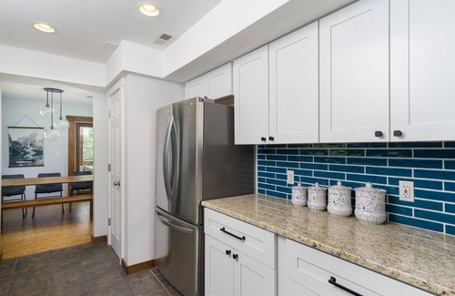 Weaverville House | Mountain Over Main Street | 5 Min. to Downtown Weaverville, Fire Pit & Views!