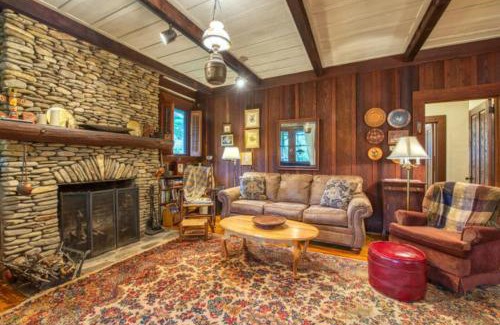 Lake Junaluska House | Mountain Peace