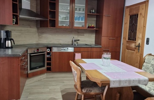 Schwaz Apartment | Mountain Pearl