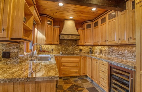 East Kootenay House | Mountain Retreat with Panoramic Lake Windermere Views