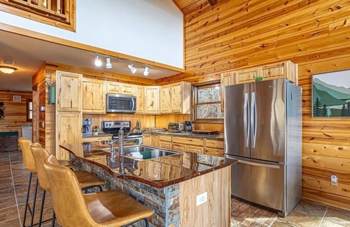 Brevard Ski Chalet | Mountain Retreat with Stunning views, 7 Priv Acres, Sauna, Hot Tub, and Gameroom