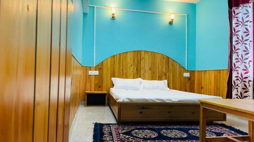 Banjar House | Mountain River Homestay