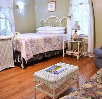Blairsville House | Mountain Rose