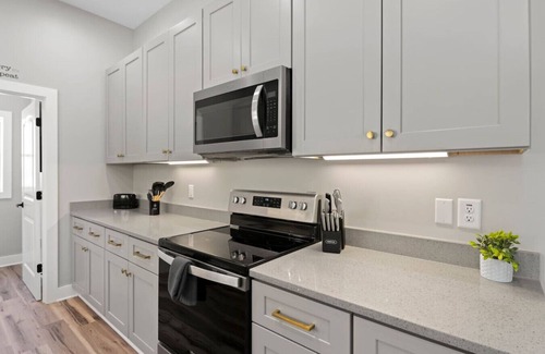 Sylva Condo | Mountain Sanctuary, Balcony, View, and Grill!