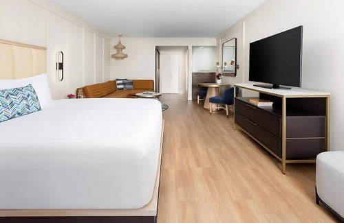 Calabasas Hotel | Mountain Scenery! Dog-friendly Property, Minutes to Calabasas Open Space Park
