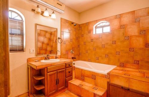 El Dorado Ranch House | Mountain side tranquility