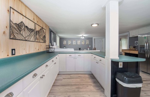 Bridgewater House | Mountain Stay | Save 10% This Week Only | Hiking