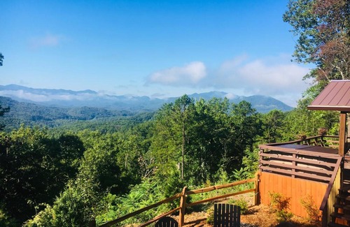 Bryson City House | Mountain Top Cabin