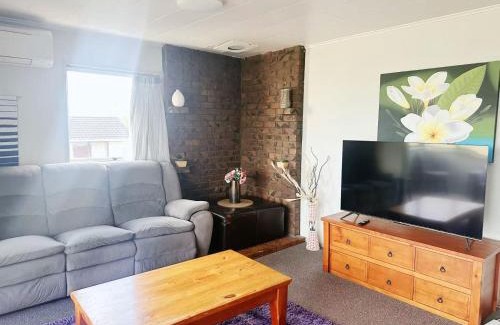 Rotorua House | Mountain Top kiwi star holiday home