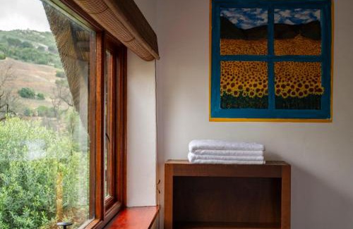 Paarl Apartment | Mountain View and Vineyard View