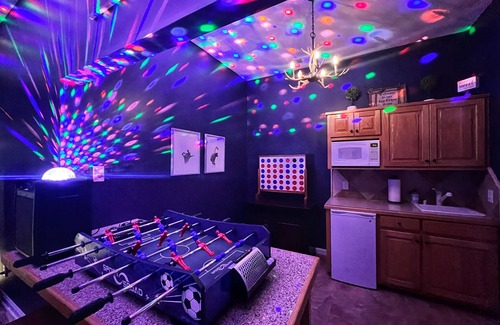 Big Canoe House | Mountain View Cabin All Suites+Hot Tub+Firepit+Game Room+Karaoke+EV Charger