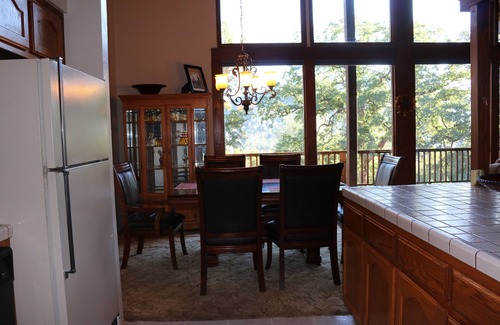 Midpines Ski Chalet | Mountain View Chalet