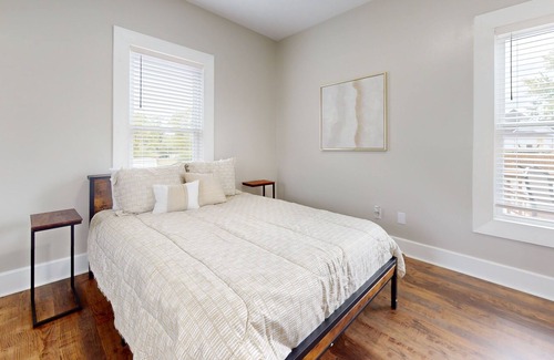 La Follette Apartment | Mountain-view downtown retreat with grill, deck, streaming, fireplace, & AC