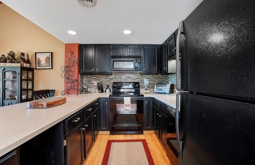 Sapphire Villa | Mountain View Emerald Crest, Sapphire Valley Townhouse in the heart of the Resort