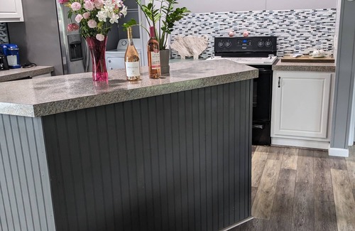 New Tazewell House | mountain view getaway