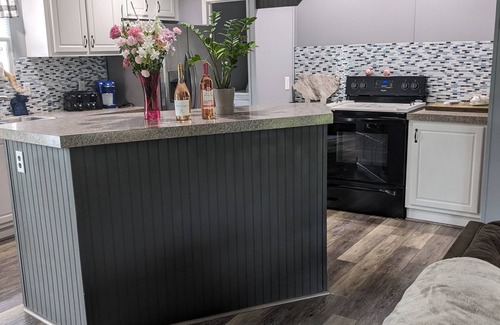 New Tazewell House | mountain view getaway