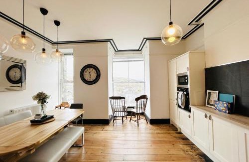 Dolgellau Apartment | Mountain View Home - Dolgellau