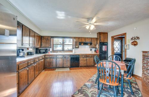 Dahlonega House | Mountain-View Home with Deck and Grill in Dahlonega