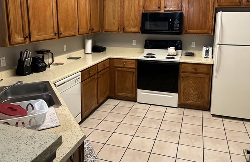 Las Cruces Apartment | Mountain View Hospital, White Sands, Downtown