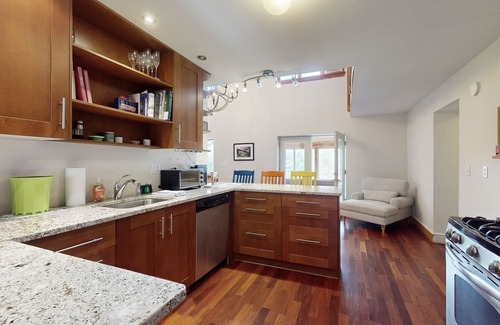 Morrisville House | Mountain view house w/two fireplaces, BBQ, w/d, jacuzzi, wifi, a/c