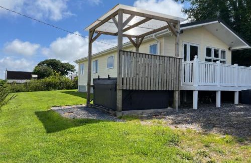Whitland House | Mountain View Lodge