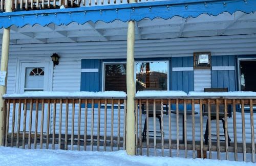 Red River Cabin | Mountain View Lodge