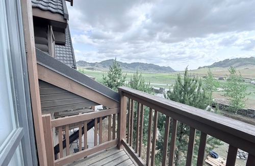 Ulaanbaatar House | Mountain View Queen Room with Balcony