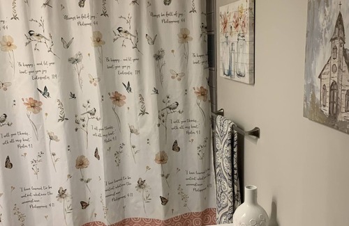 West Old Town Condo | Mountain View Retreat