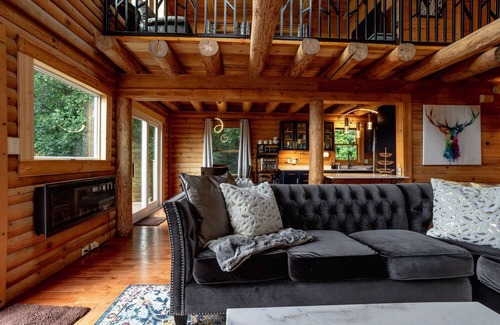 Weaverville House | Mountain View Sanctuary | Pet-Friendly Log Cabin with Long Range Views in Weaverville