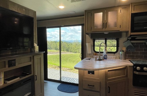Dahlonega Cabin | Mountain View Sip & Stay - near wineries, hikes, and towns!
