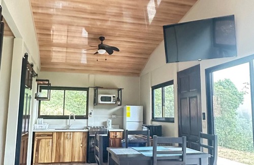 Legua Villa | Mountain View Villa with High Speed Internet In the Heart Of the Jungle