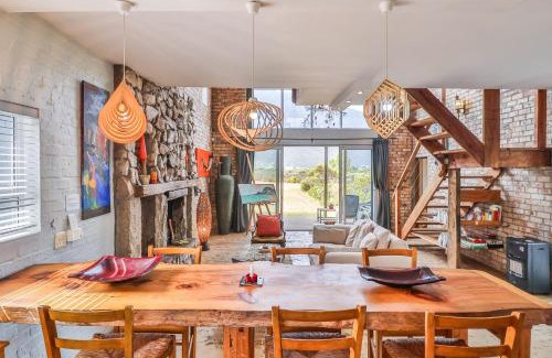 Betty's Bay House | Mountain View