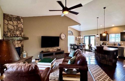 Columbia Falls House | Mountain Views - 20 min from Glacier