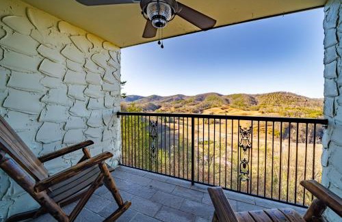 Caton House | Mountain Views at Dolly's Castle Unit 4