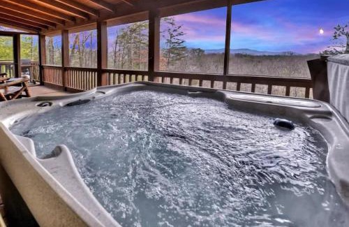 Blue Ridge House | Mountain Views Hot Tub FirePit Close to town