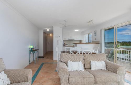 Kingscliff Apartment | Mountain Views on Marine Parade