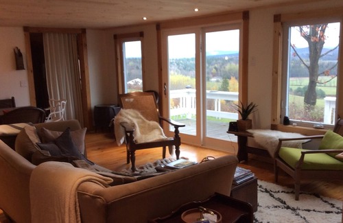 Irasburg House | Mountain views - peaceful small ranch on 5 acres