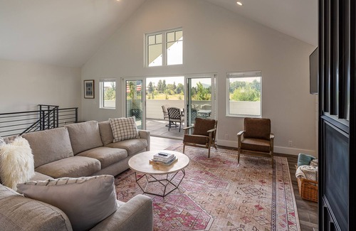 Hailey House | Mountain Views w/Sauna & Fire Pit: Red Feather Comfort
