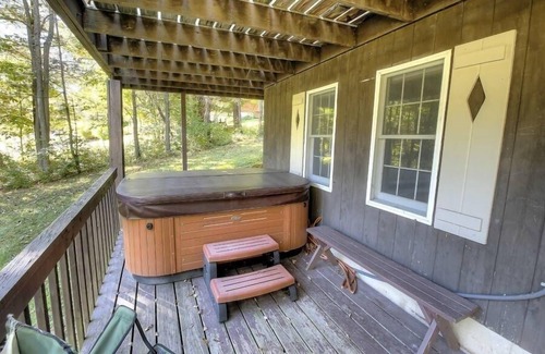 Ellicottville Ski Chalet | Mountain Watch 4 Bedroom Chalet by RedAwning