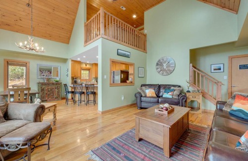 Charter Hills House | Mountain Waves