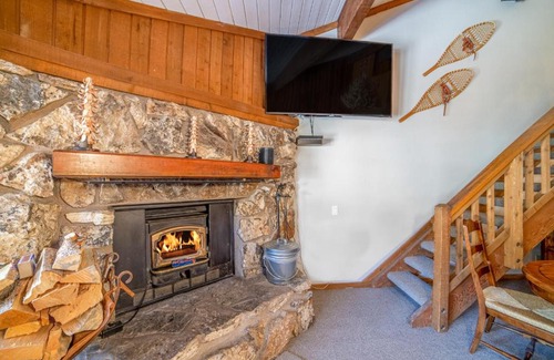 Mammoth Lakes Apartment | Mountainback #100