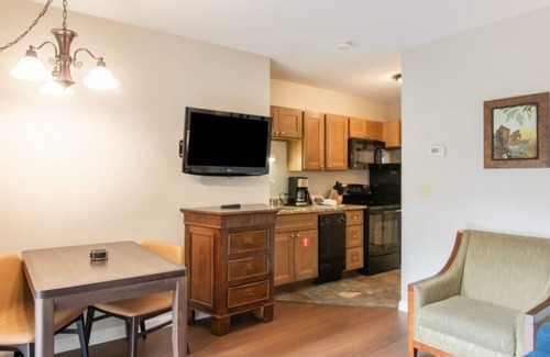 Gatlinburg Villa | MountainLoft™ - 1 Bedroom Standard Villa