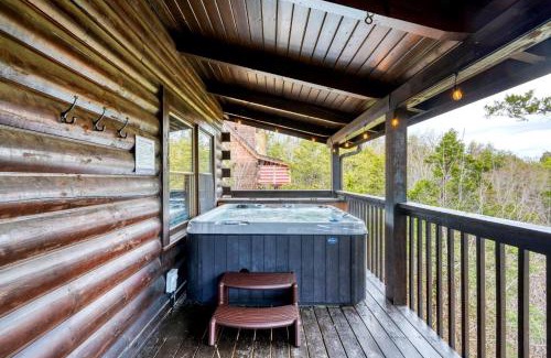 Sevierville House | Mountains are Calling by AvantStay Sleeps 8 Hot Tub Game Loft Located in Douglas Lake Resort